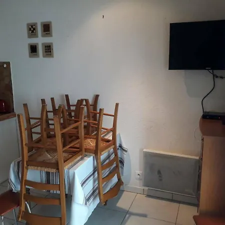 Apartment Duplex A Arette: 6 Pers, Balcon, Casier A Skis, Parkings Gratuits - Fr-1-602-88